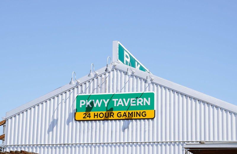 PKWY TAVERN - Flamingo