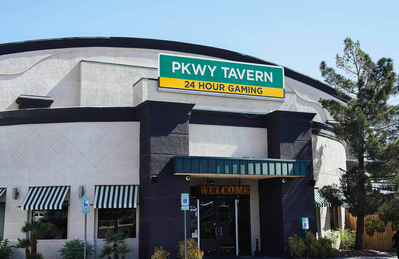 PKWY TAVERN - Marks